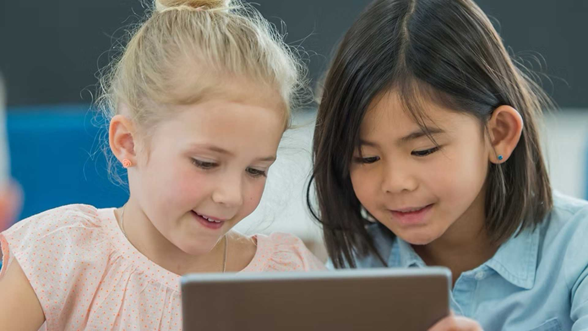 Bilingual Education Benefits: Houston Schools That Deliver Results